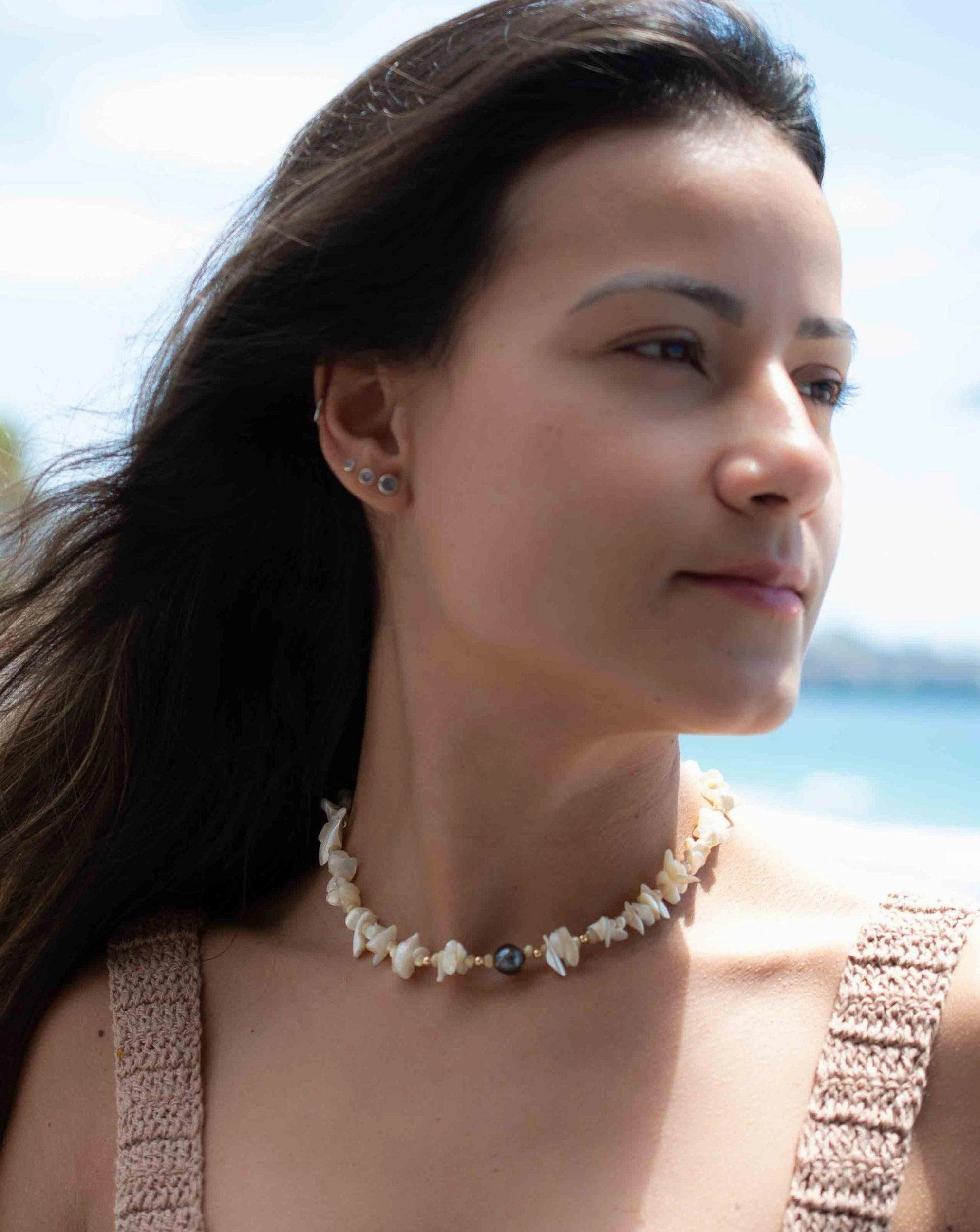 Tahitian Pearl & Mother-of-Pearl Choker ~ Sterling Silver 925 or Gold Filled~ Choker ~ MN065