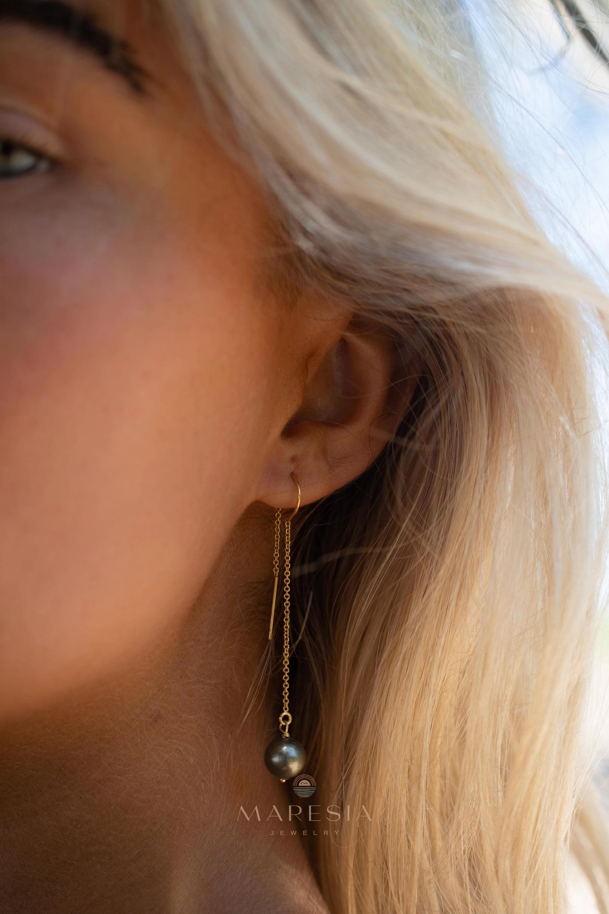 Tahitian Pearl Earrings ~ 14k Gold Filled ~ ME011