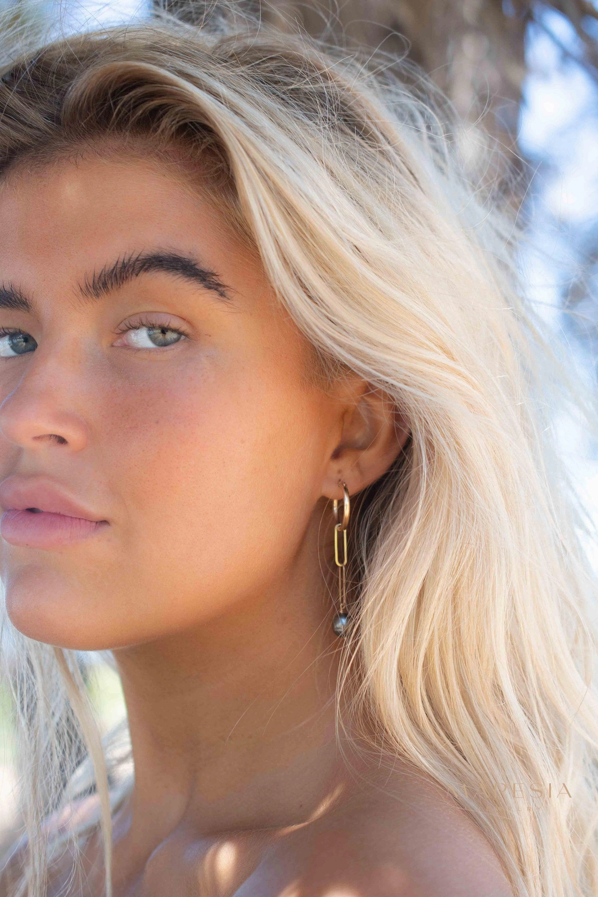 Tahitian Pearl Earrings ~ 14k Gold Filled, Rose Gold Filled or Sterling Silver 925 ~ ME220