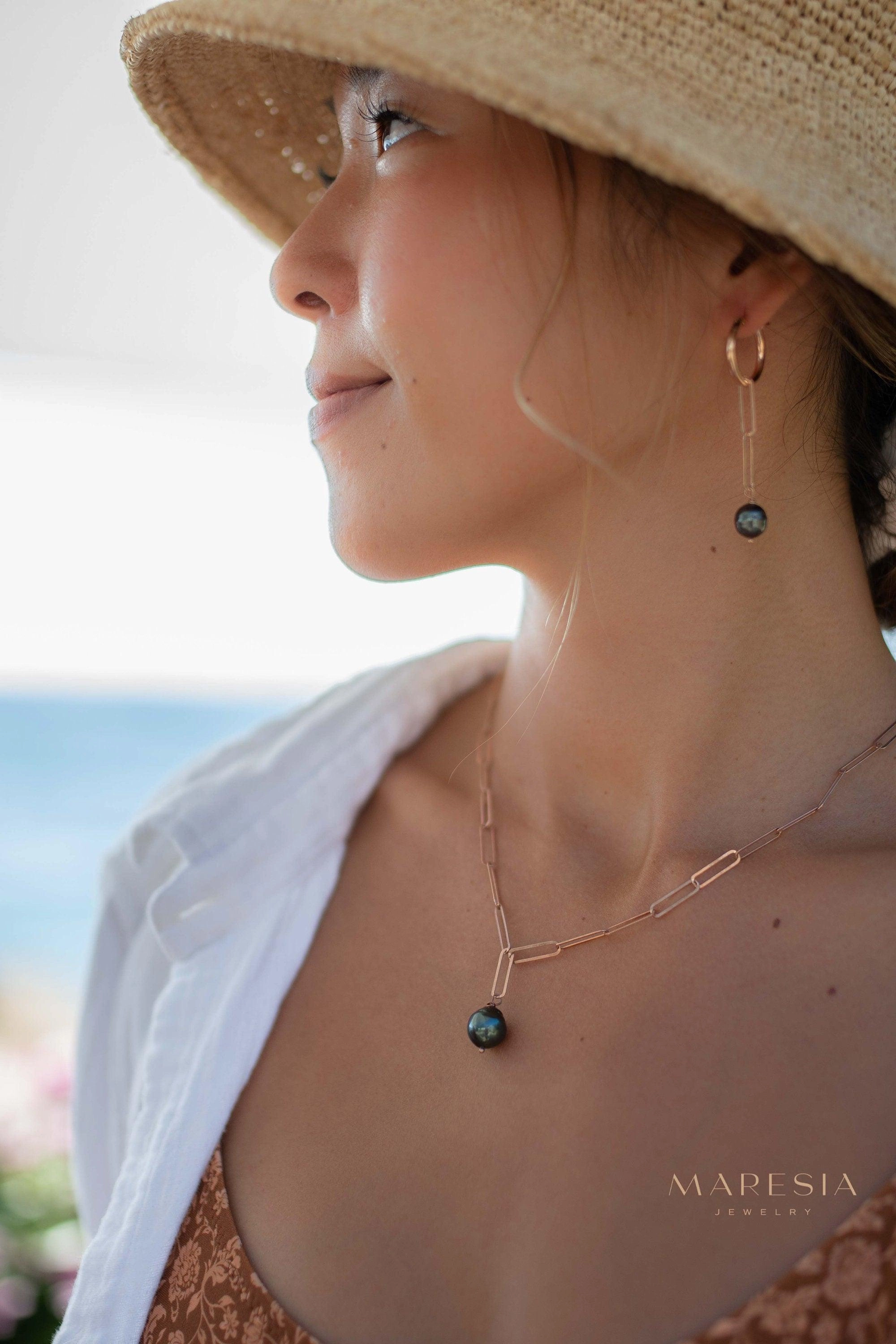 Tahitian Pearls necklace ~ Gold Vermeil, Rose gold Vermeil or Sterling Silver ~ MN155