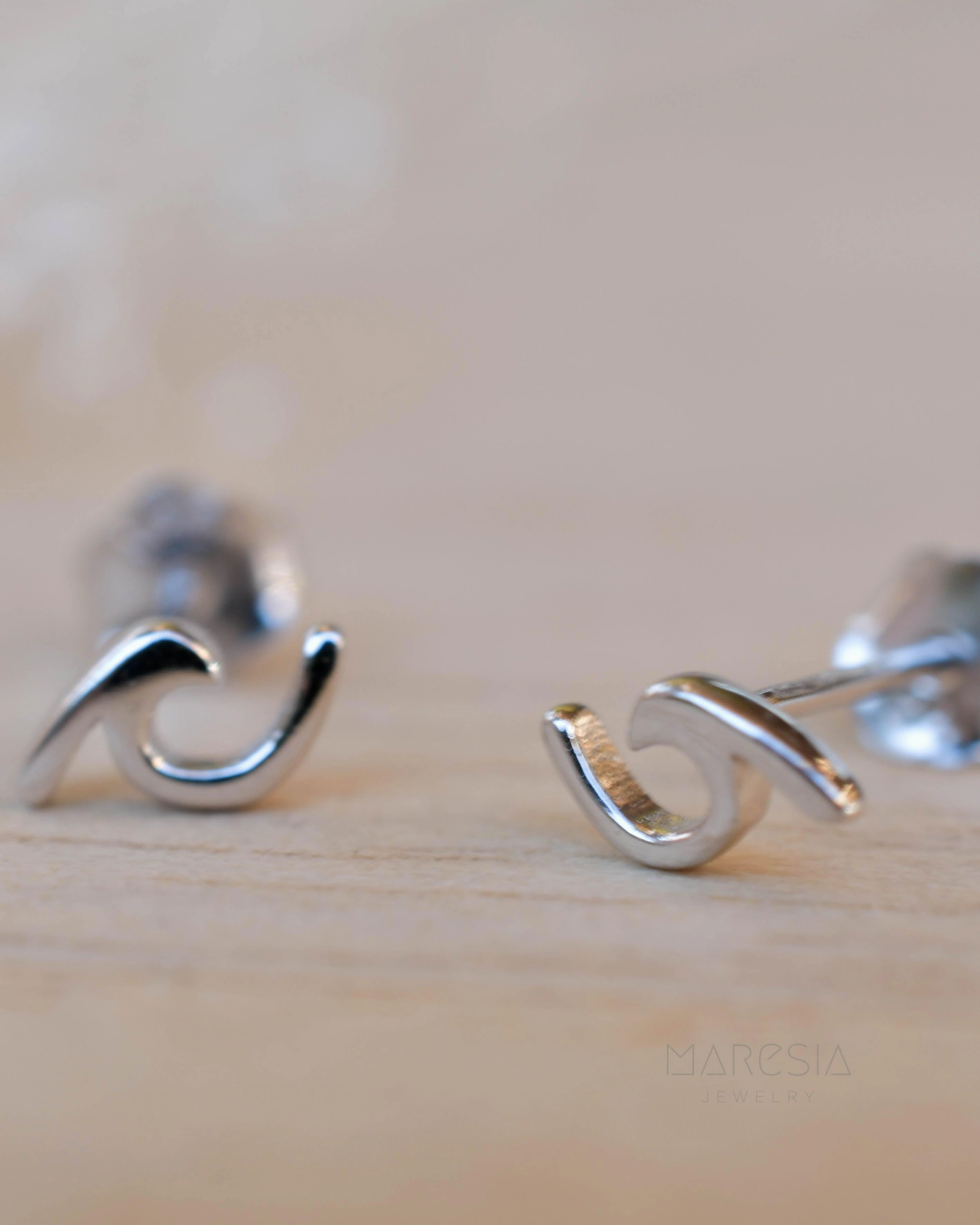 Tiny Wave Stud Earrings ~ Sterling silver 925 ~ SME078