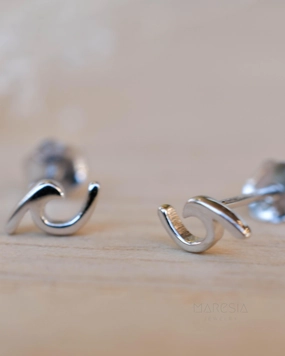 Tiny Wave Stud Earrings ~ Sterling silver 925 ~ SME078