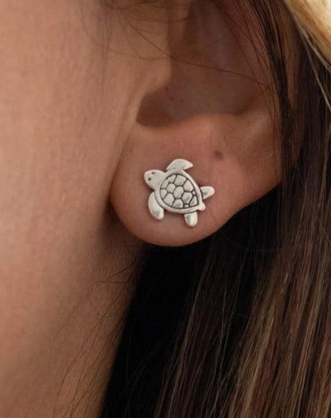 Turtle Stud Earrings ~ Sterling Silver 925 ~ SME072