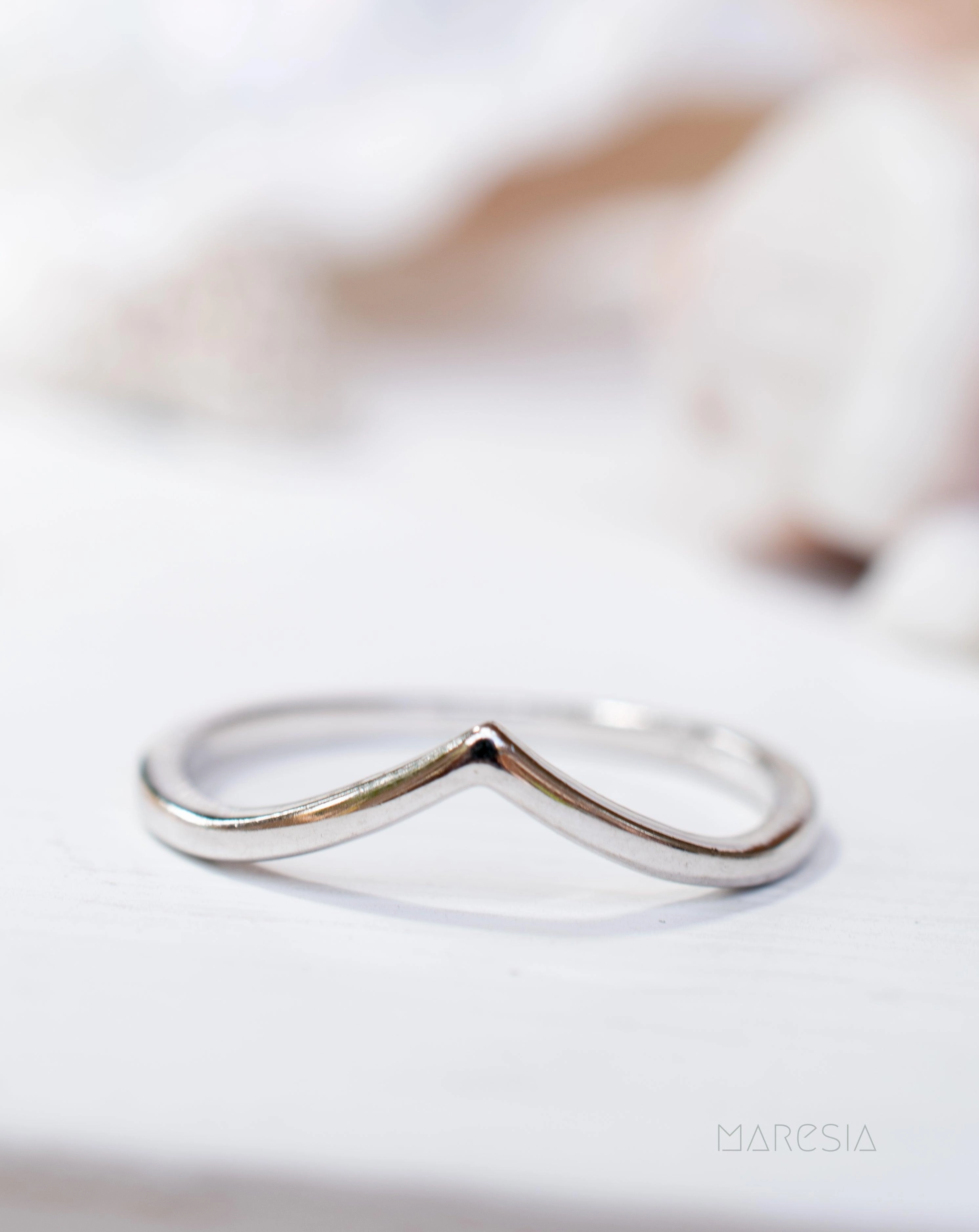 Victoria Ring~ Sterling Silver 925~ SMR066