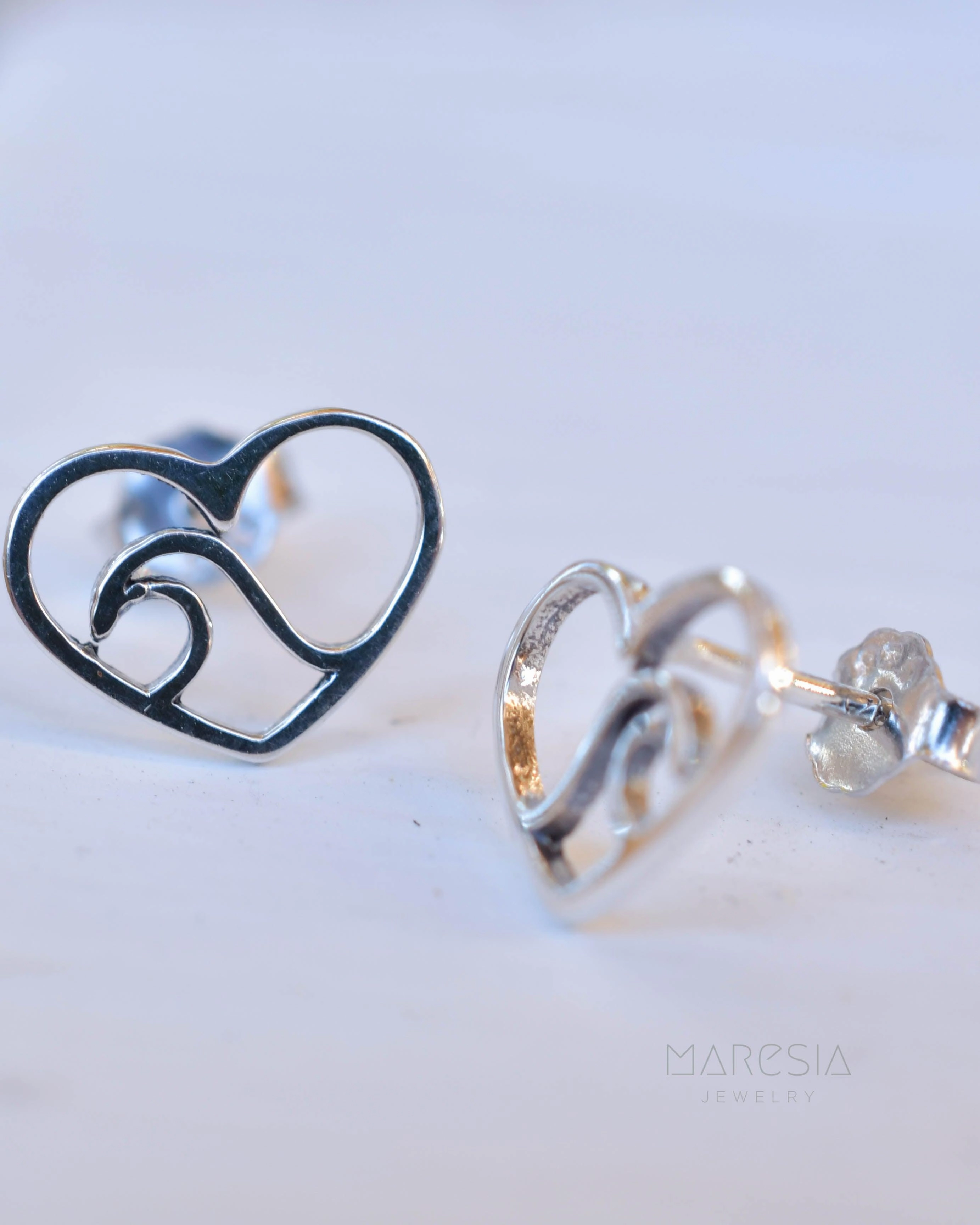 Wave heart Stud Earrings ~ Sterling silver 925 ~ SME077