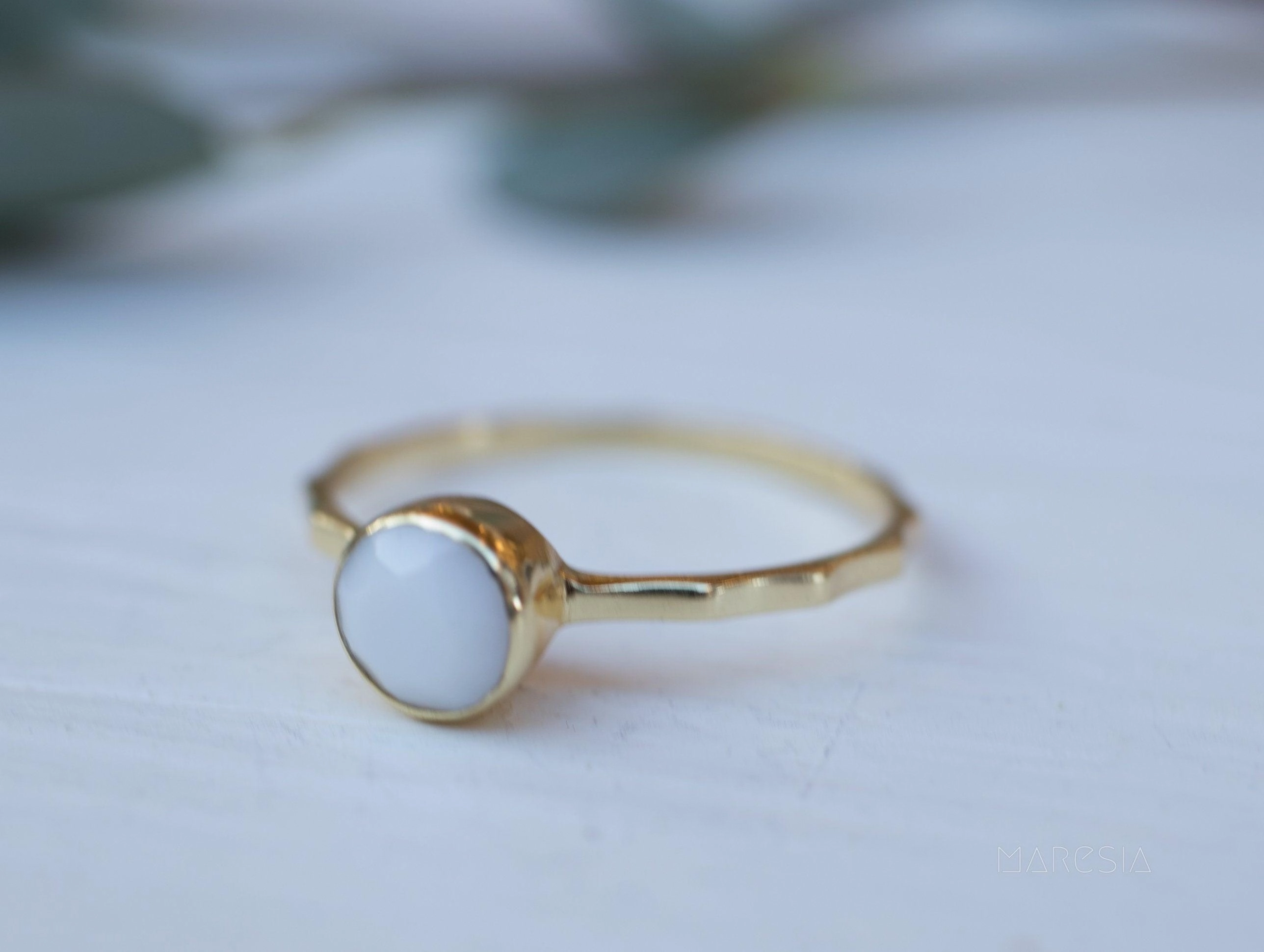 White Agate Ring  ~ Gold Plated ~  MR068