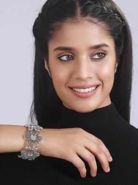 Women Silver-Plated & Floral Style Oxidised Bangle-Style Bracelet